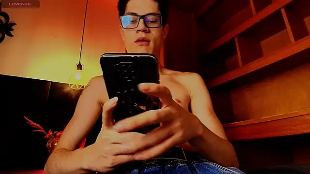 wolfandsky online show from October 2025 11:45:02 AM