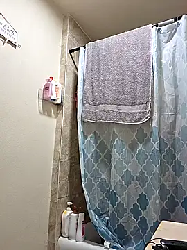 Perritoartemiza online show from April 2026 11:02:02 PM