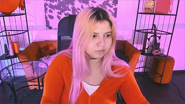 Snapshot of DiaAngell chatting on February 2026 07:40:01 PM DiaAngell online show from February 2026 07:40:01 PM