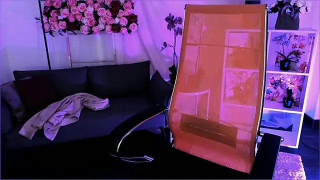 Snapshot of DiaAngell chatting on February 2026 07:40:01 PM DiaAngell online show from February 2026 07:40:01 PM