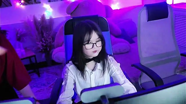 Snapshot of DiaAngell chatting on March 2026 08:22:02 PM DiaAngell online show from March 2026 08:22:02 PM