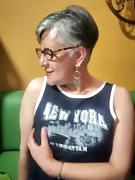 ilonna2025 online show from March 2026 12:05:01 AM