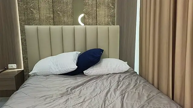 SusannJohnson online show from March 2026 12:28:01 AM