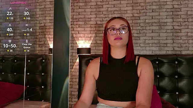 Snapshot of Sophie_new25 chatting on March 2026 01:51:01 PM Sophie new25 online show from March 2026 01:51:01 PM