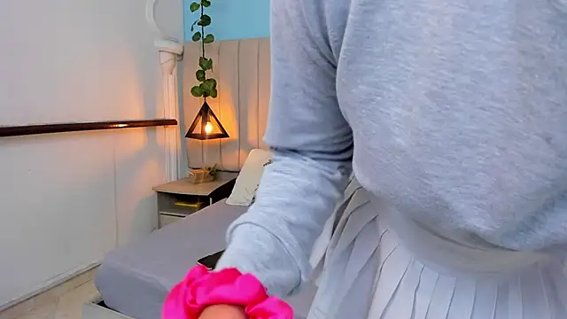 Paulina Lopezz online show from February 2025 08:25:01 PM