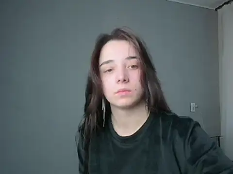 Eva Gloryy online show from March 2025 01:31:02 PM