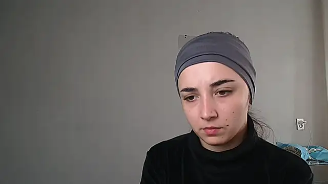 Eva Gloryy online show from November 2025 11:32:02 AM