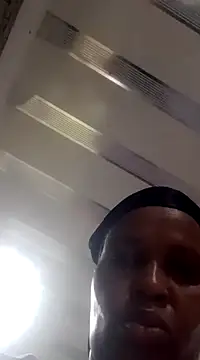 bubblendz1988 online show from March 2025 06:43:01 AM