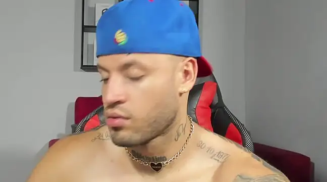 dereckgreen online show from February 2025 11:17:01 PM