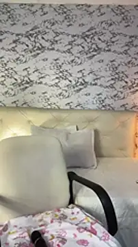 viktoria davis  online show from January 2025 10:18:01 PM