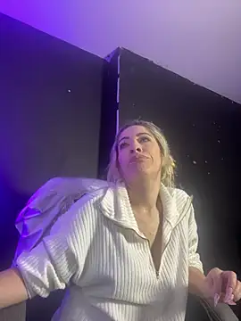 viktoria davis  online show from March 2025 01:42:02 AM