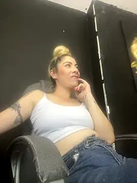 viktoria davis  online show from September 2025 11:49:02 PM