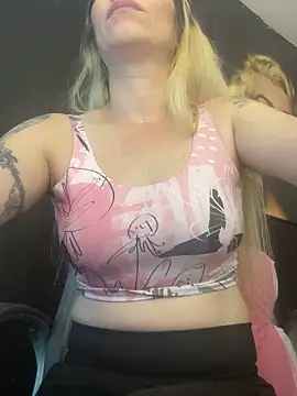 viktoria davis  online show from September 2025 12:43:01 AM