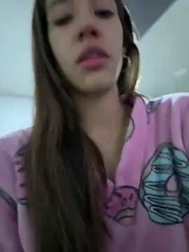 zoe storm online show from January 2025 02:43:02 AM