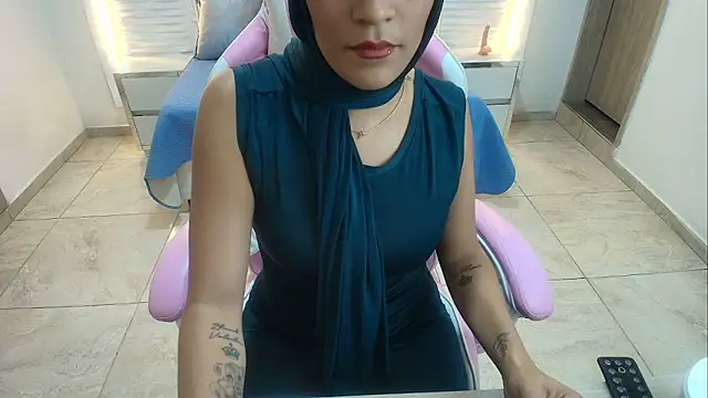 Zulema hamdi online show from February 2025 10:44:02 PM