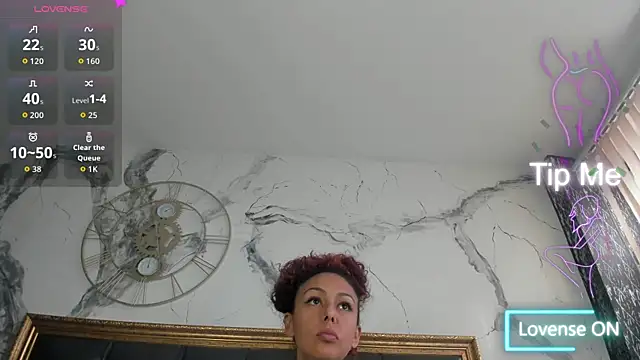 Snapshot of DalayMoore chatting on February 2026 07:10:02 PM DalayMoore online show from February 2026 07:10:02 PM