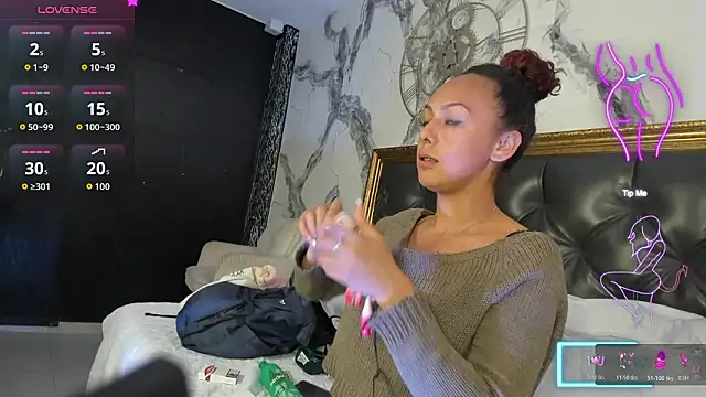 Snapshot of DalayMoore chatting on February 2026 08:27:01 PM DalayMoore online show from February 2026 08:27:01 PM