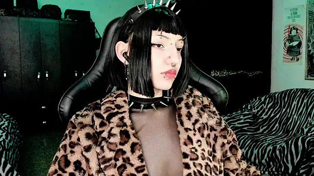 roxy toxic online show from January 2026 12:46:01 AM