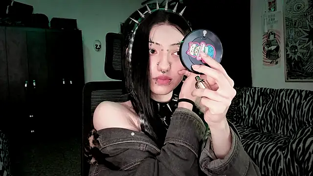 roxy toxic online show from February 2026 12:42:02 AM