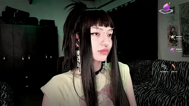 roxy toxic online show from February 2026 12:20:01 AM