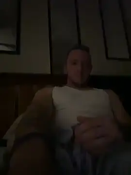 Snapshot of biggzee6 chatting on February 2026 05:26:01 AM biggzee6 online show from February 2026 05:26:01 AM