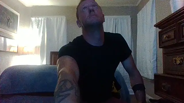 Snapshot of biggzee6 chatting on May 2026 07:25:01 AM biggzee6 online show from May 2026 07:25:01 AM