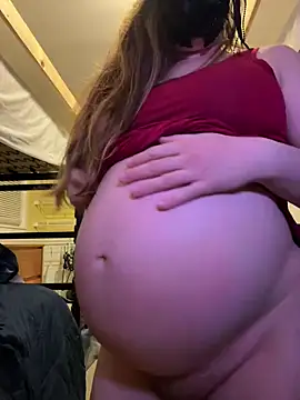 Snapshot of pregnant_bella_ chatting on February 2025 06:21:01 AM pregnant bella online show from February 2025 06:21:01 AM