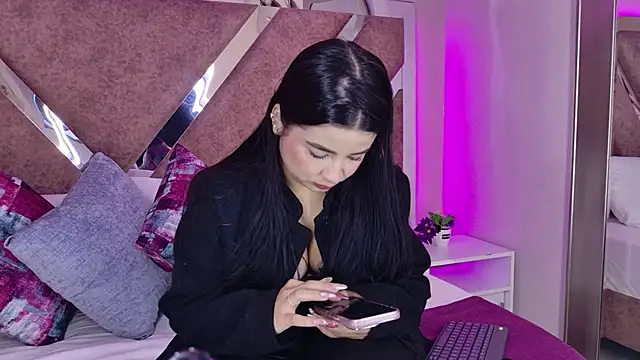 ValeriaOrtega online show from March 2026 12:30:01 PM