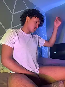 Snapshot of DanteAndKyle chatting on February 2026 10:41:01 PM DanteAndKyle online show from February 2026 10:41:01 PM