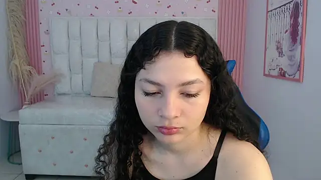 shalon diaz s online show from November 2025 01:43:01 PM