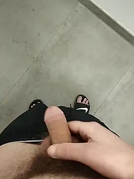 Snapshot of Pesos17 chatting on March 2026 10:27:01 PM Pesos17 online show from March 2026 10:27:01 PM