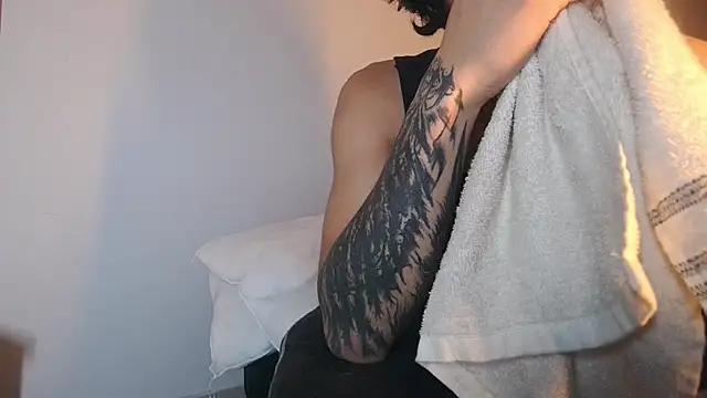 Snapshot of jord4nn__ chatting on January 2025 07:14:02 AM jord4nn online show from January 2025 07:14:02 AM