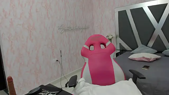 LIA SWAN  online show from February 2025 04:17:02 AM