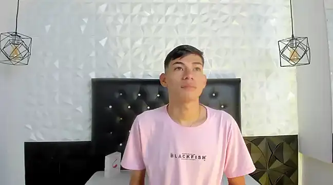 JackeOwens online show from March 2025 01:06:02 PM