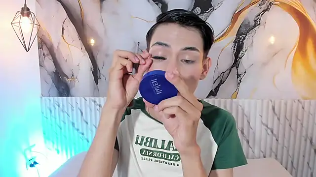 JackeOwens online show from November 2025 12:47:01 AM