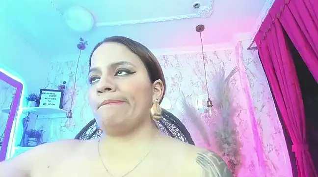 victoria  floyd online show from February 2025 12:43:02 AM