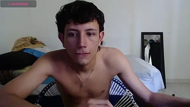Snapshot of cute_mathew chatting on February 2025 09:09:01 PM cute mathew online show from February 2025 09:09:01 PM
