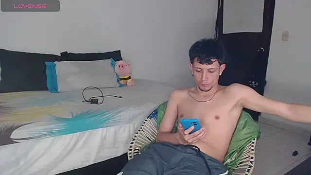 Snapshot of cute_mathew chatting on March 2025 12:49:01 AM cute mathew online show from March 2025 12:49:01 AM