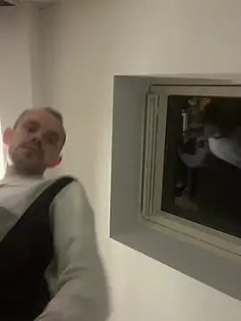 Snapshot of wyattstone chatting on February 2026 08:27:01 PM wyattstone online show from February 2026 08:27:01 PM