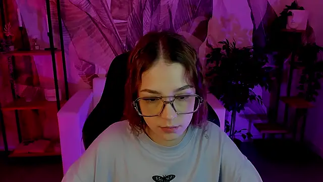 PamBeesly online show from January 2025 11:28:01 AM