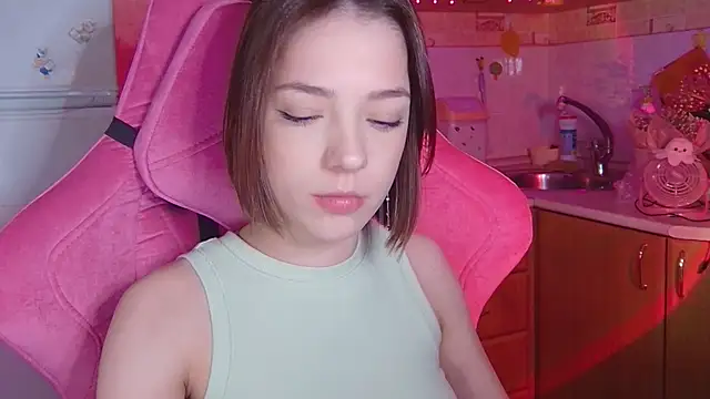 PamBeesly online show from April 2026 06:27:01 PM