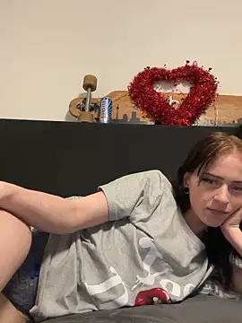 Ciara2004 online show from April 2026 09:39:33 PM