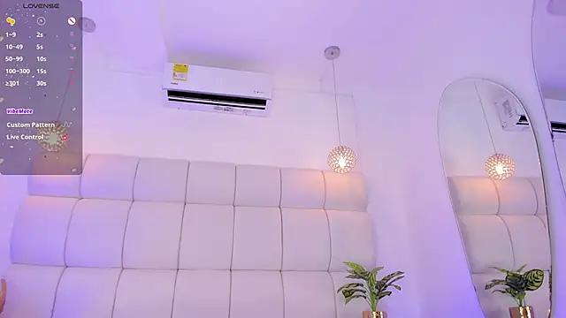 AnthonelaRusso  online show from March 2025 08:55:01 AM