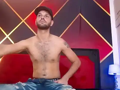 Cristian white online show from February 2025 07:19:02 PM