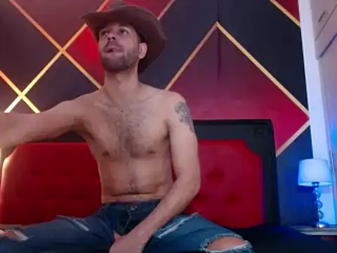 Cristian white online show from February 2025 08:40:01 PM