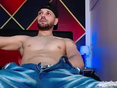 Cristian white online show from March 2025 10:43:02 PM