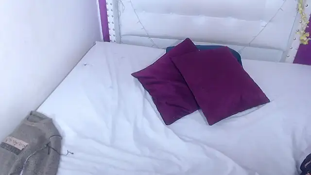 tinyy whore18 online show from December 2025 07:25:02 AM