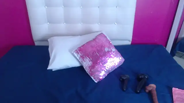 tinyy whore18 online show from February 2026 06:52:01 AM