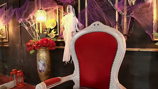 Bella Smiith  online show from October 2025 12:40:02 PM