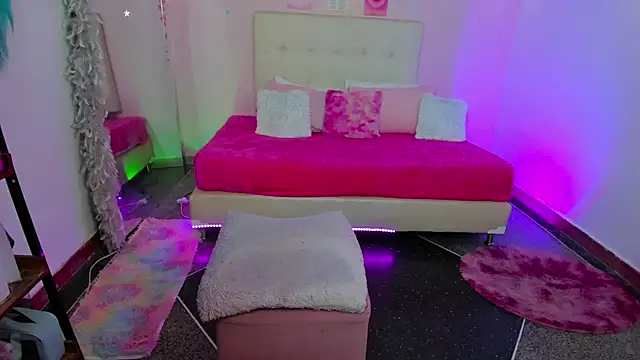 ScarlettDreamss7 online show from September 2025 02:11:02 AM